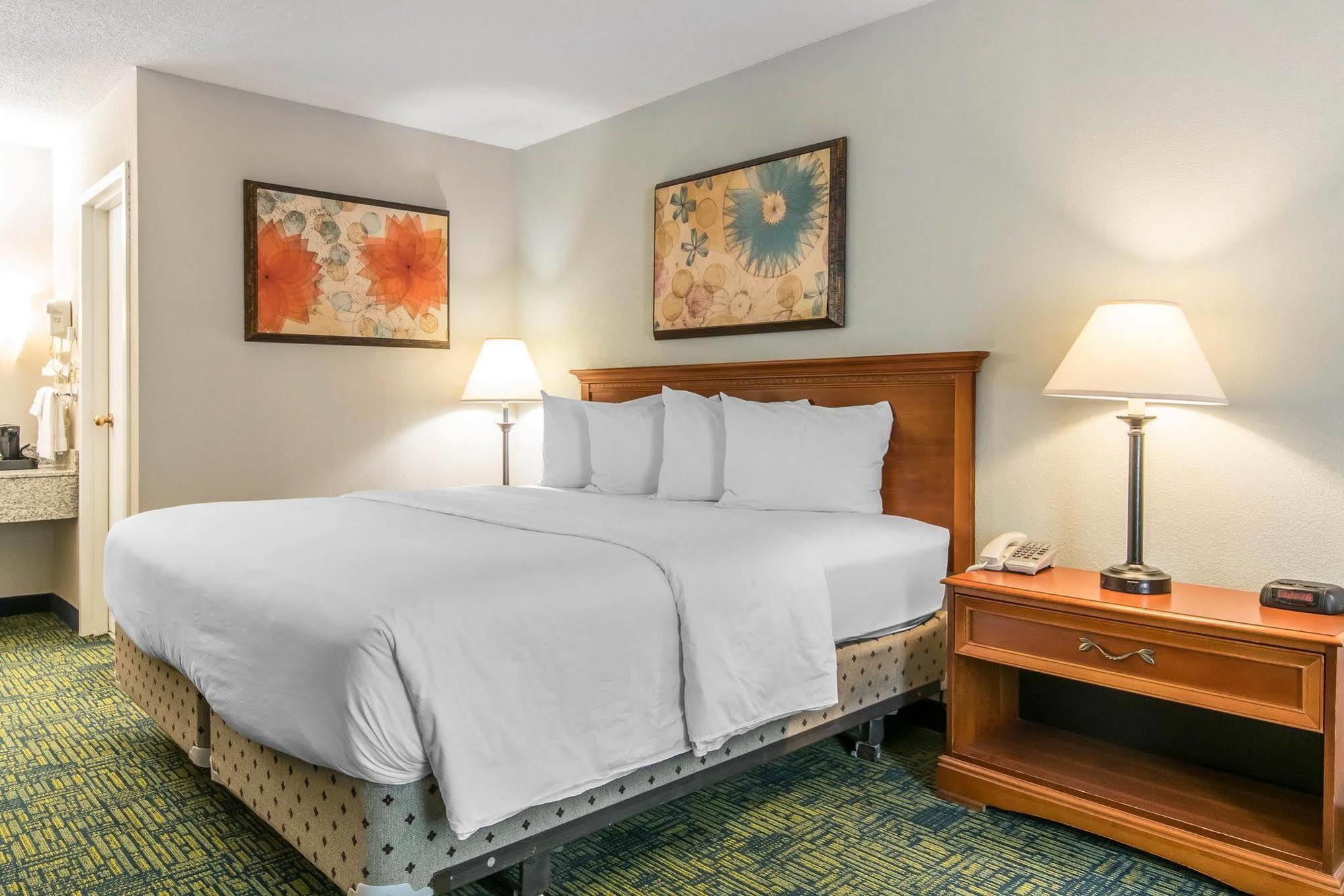 Quality Inn Prestonsburg Exterior photo